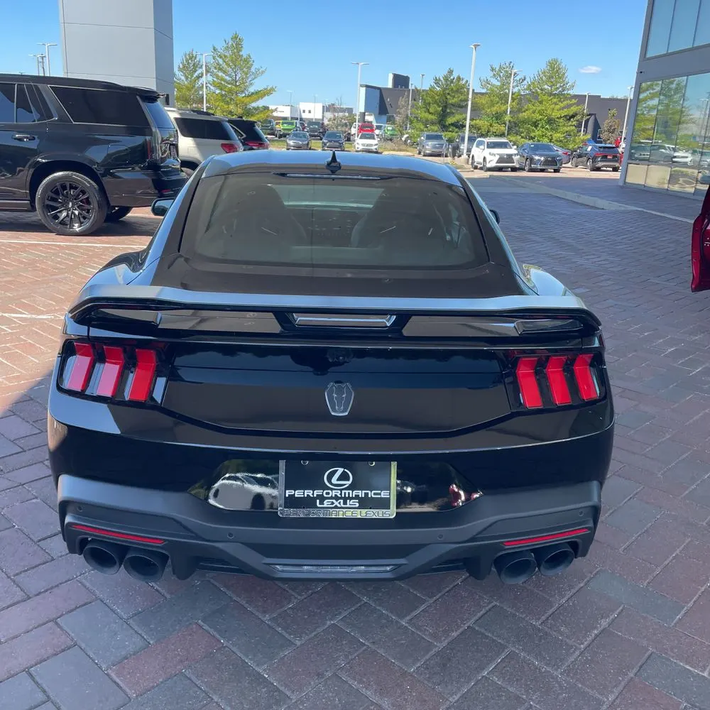 2024 Ford Mustang Dark Horse