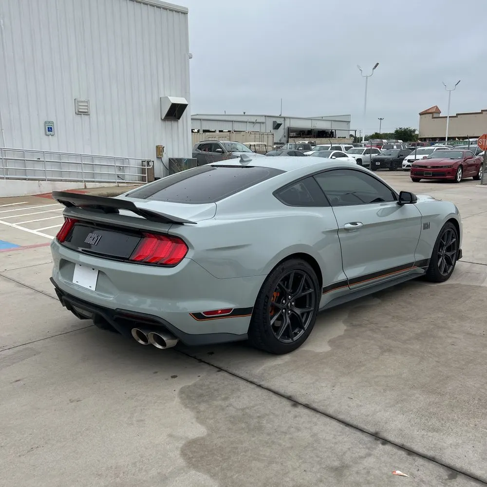 2022 Ford Mustang Mach 1