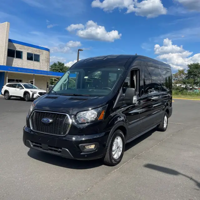 2025 Ford Transit 350 XLT