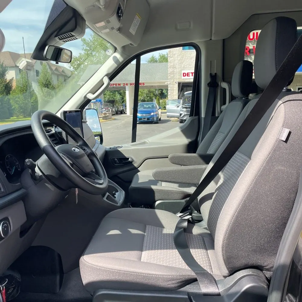 2025 Ford Transit 350 XLT