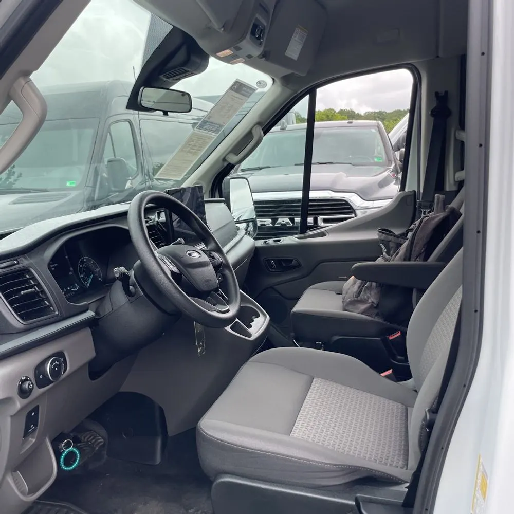 2024 Ford Transit 350 XLT