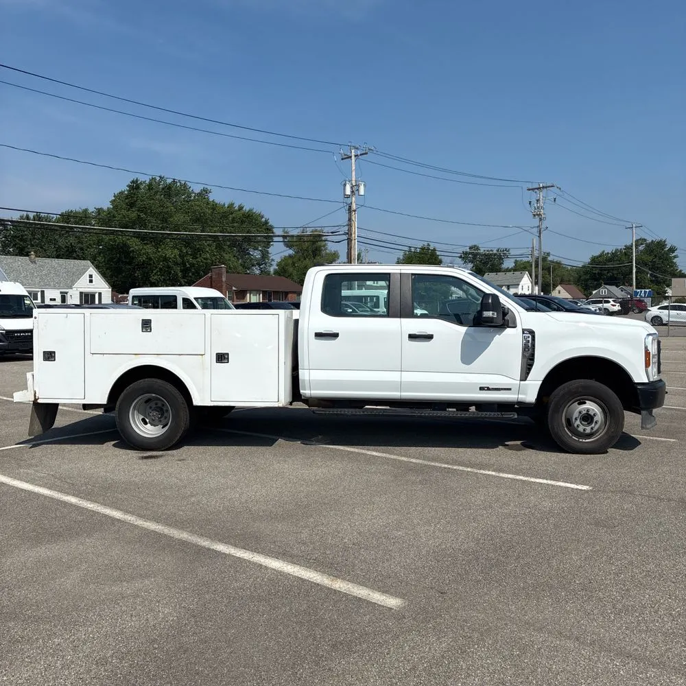 2024 Ford S/D C/C F350 XL
