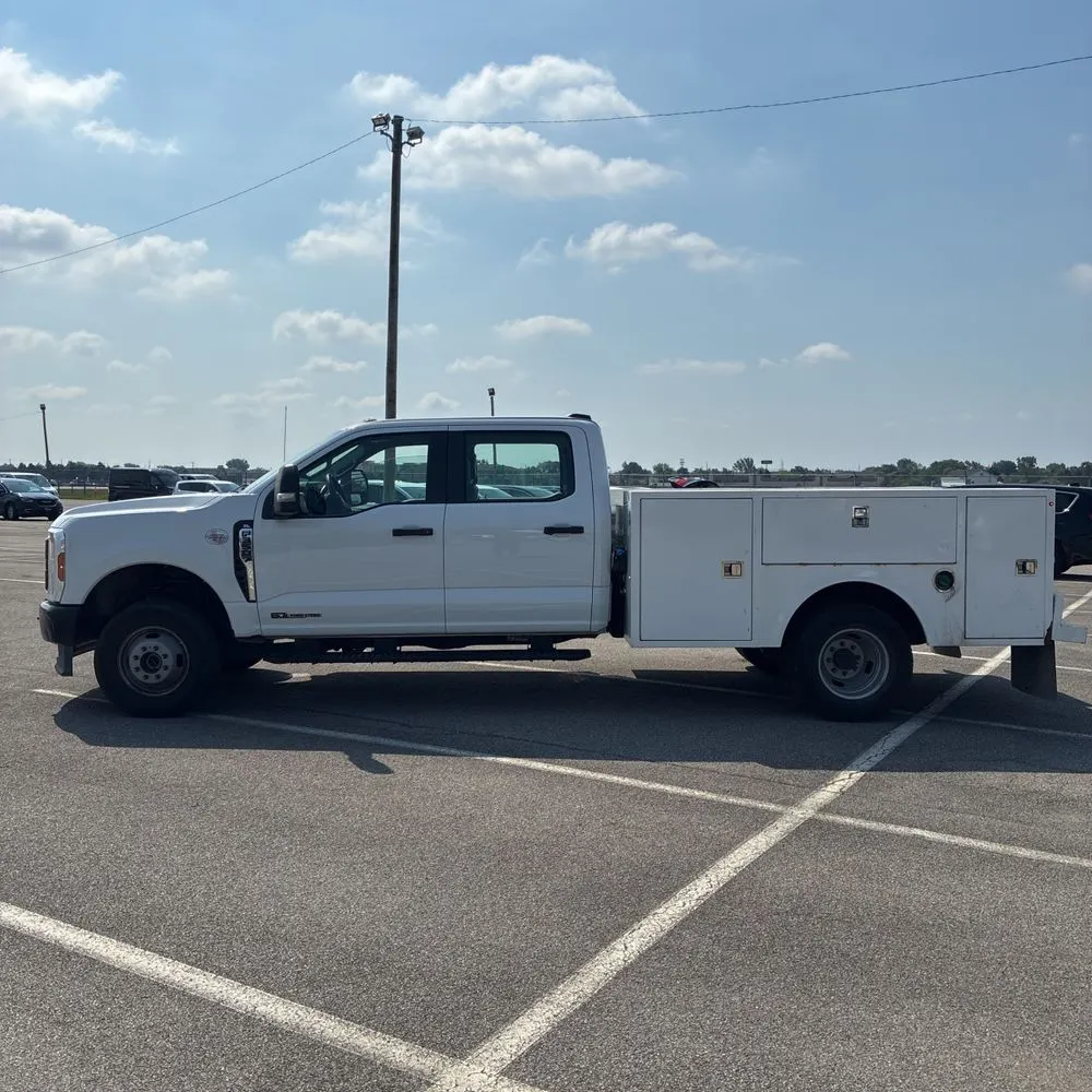 2024 Ford S/D C/C F350 XL