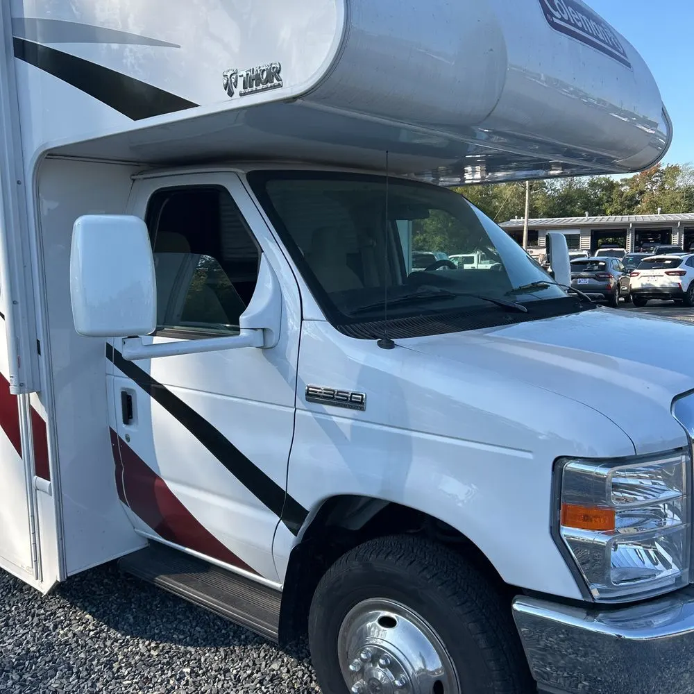 2022 Ford Commercial Vans E350