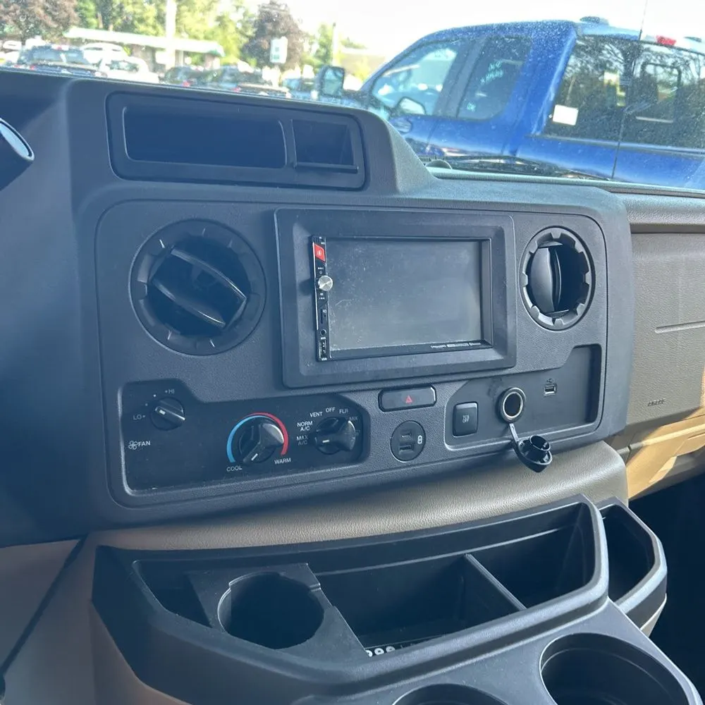 2022 Ford Commercial Vans E350