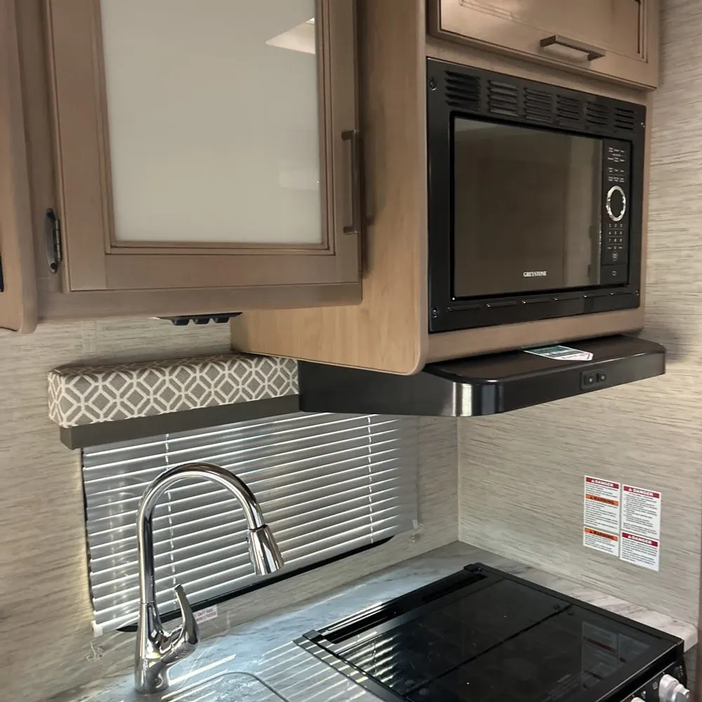 2022 Ford Commercial Vans E350