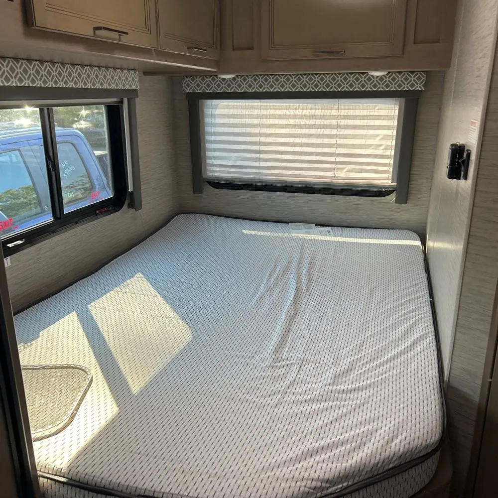 2022 Ford Commercial Vans E350