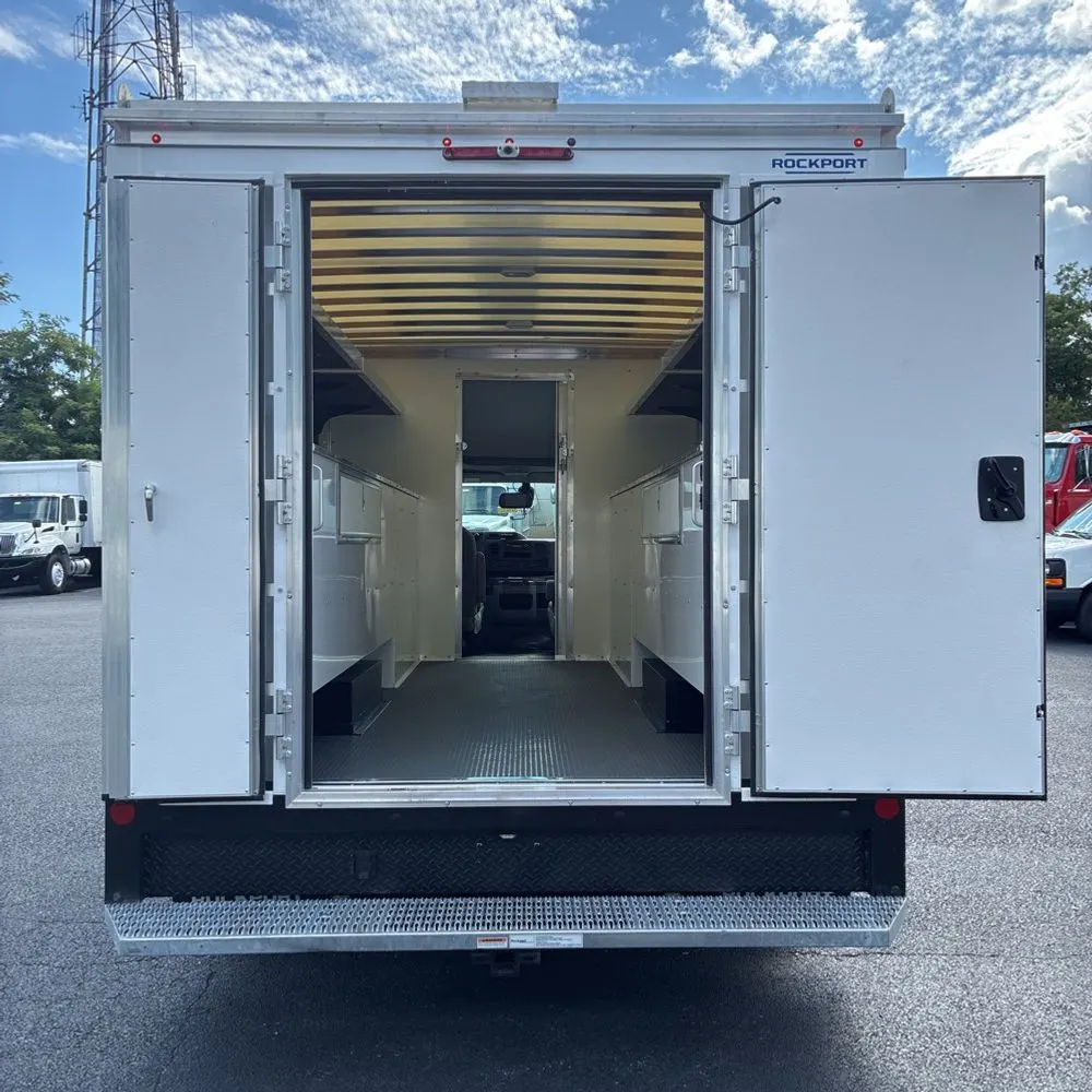 2025 Ford Commercial Vans E350