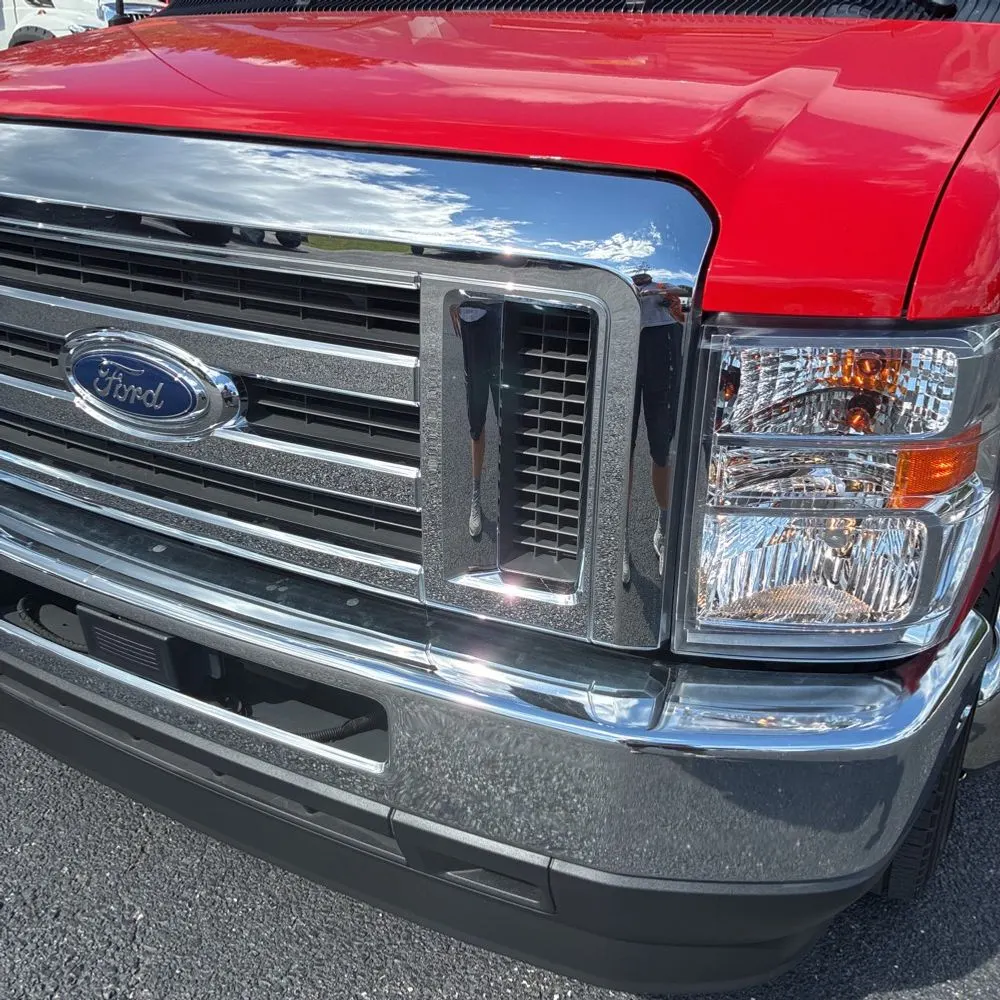 2025 Ford Commercial Vans E350