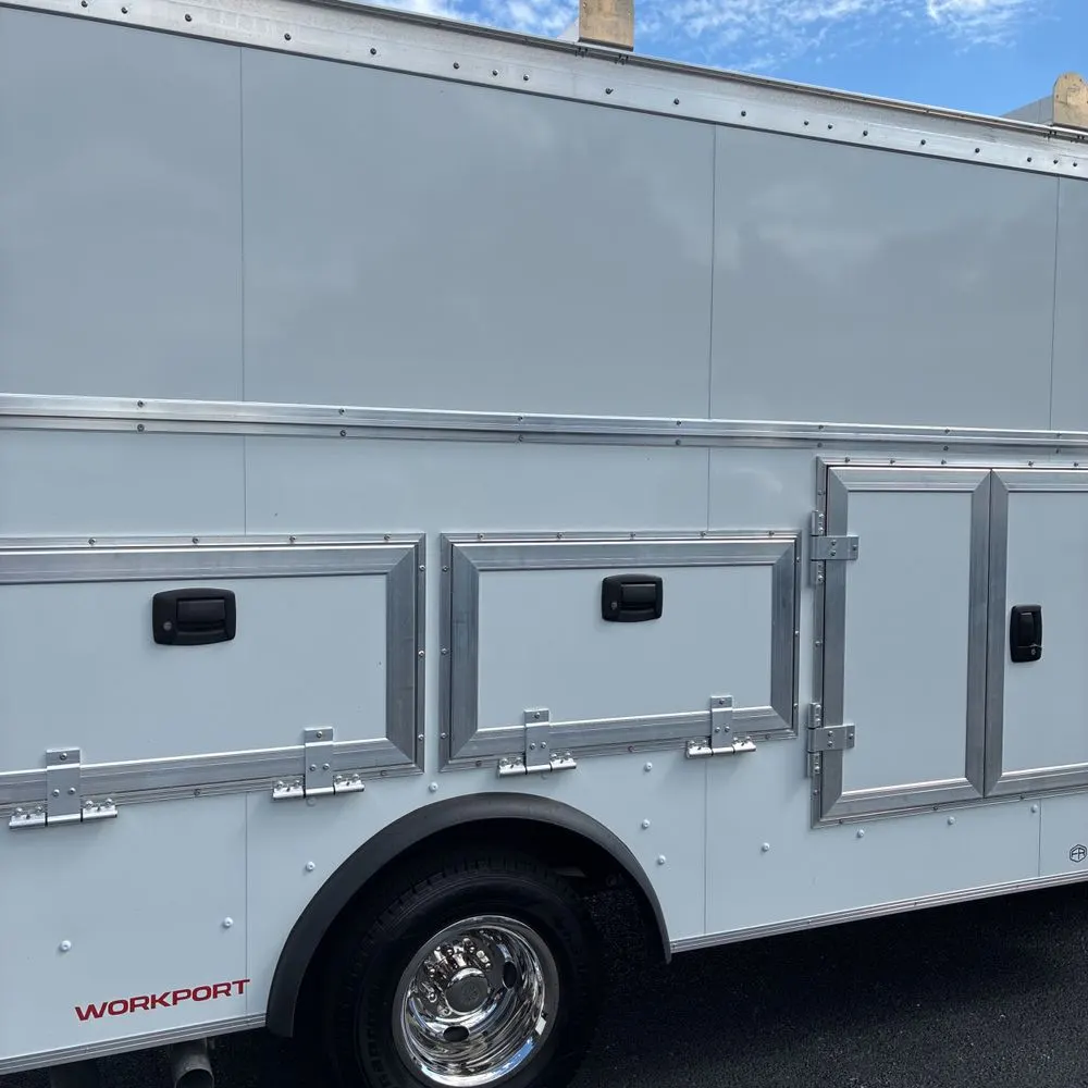 2025 Ford Commercial Vans E350