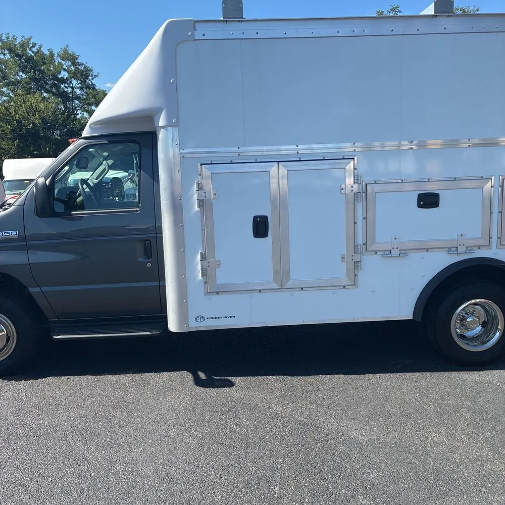 2025 Ford Commercial Vans E450