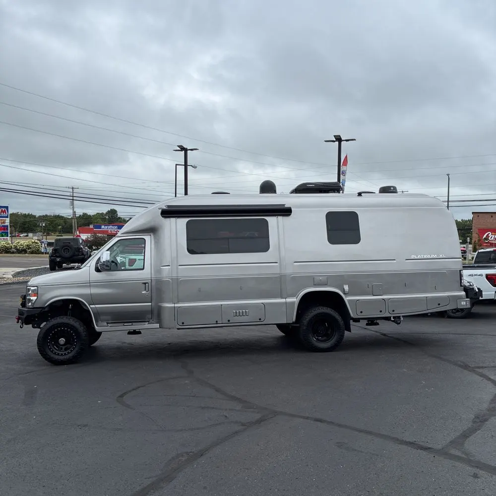 2022 Ford Commercial Vans E450