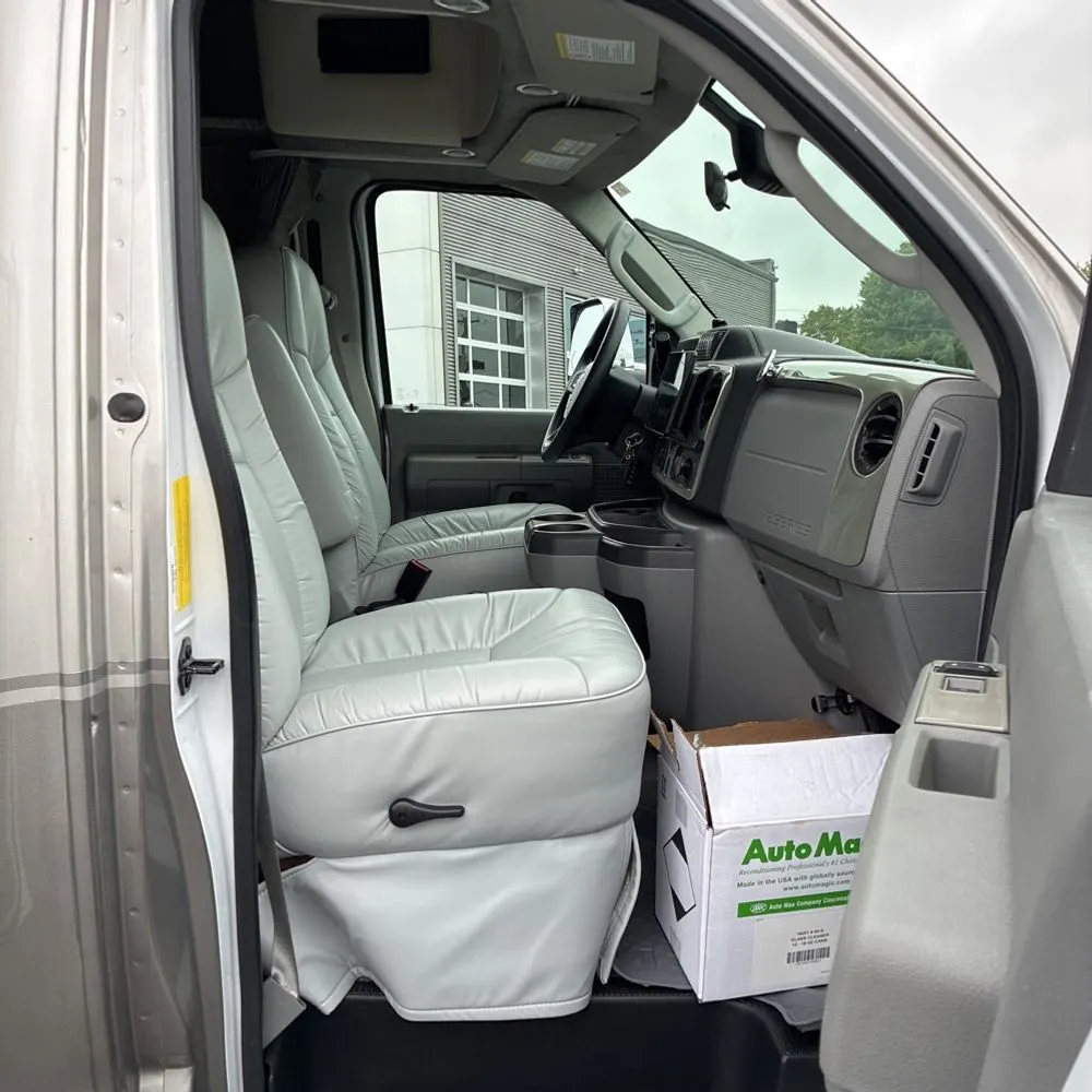 2022 Ford Commercial Vans E450