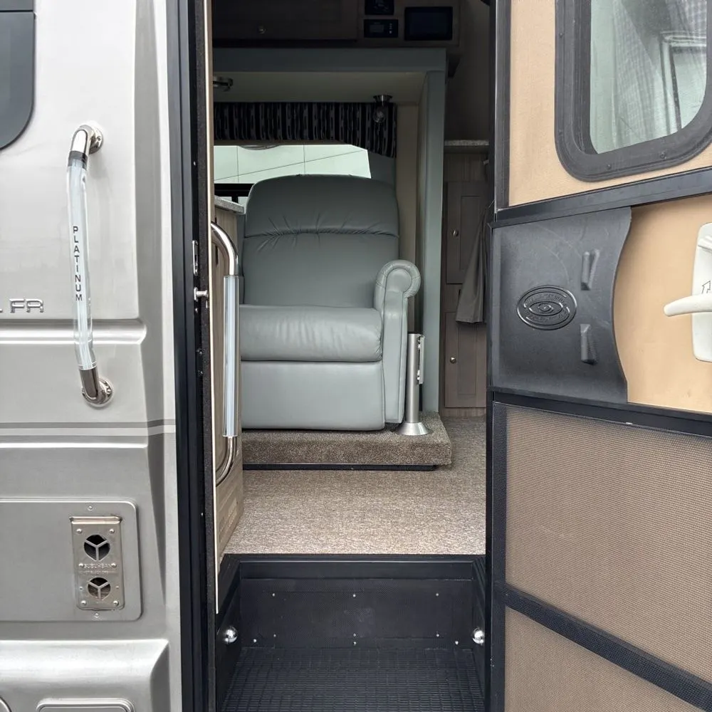2022 Ford Commercial Vans E450