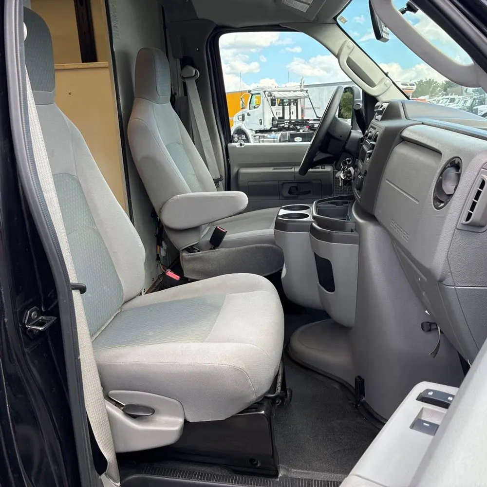2025 Ford Commercial Vans E450