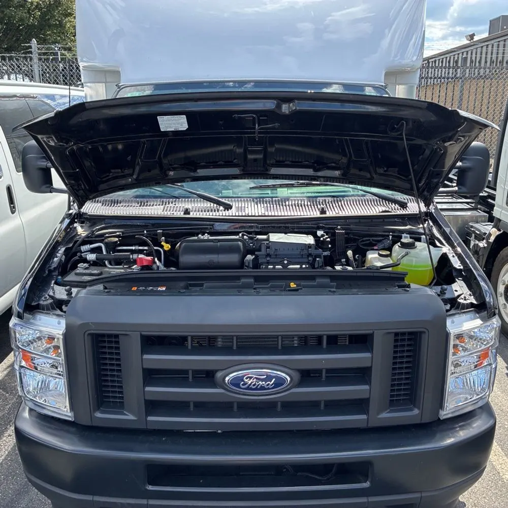 2025 Ford Commercial Vans E450