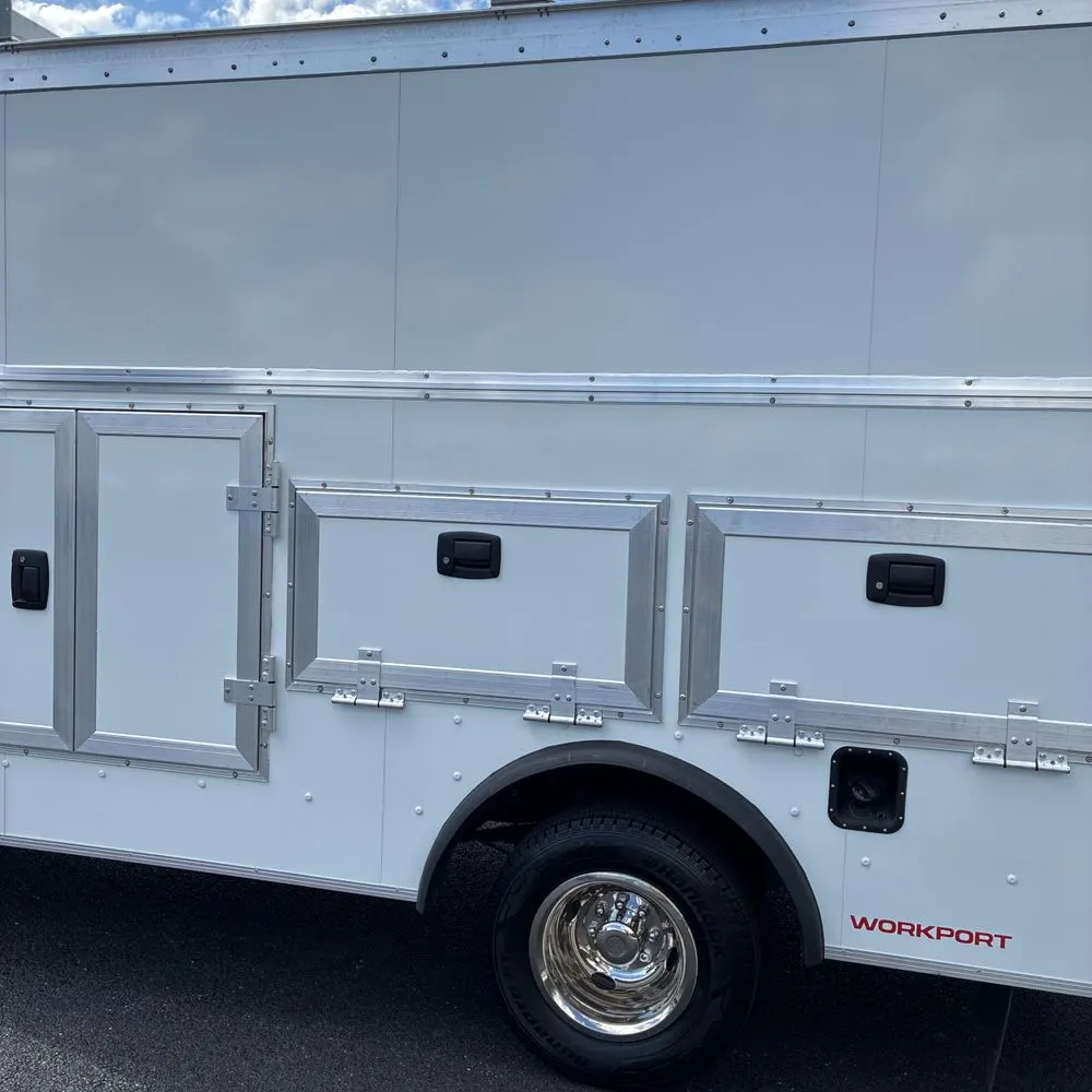 2025 Ford Commercial Vans E450