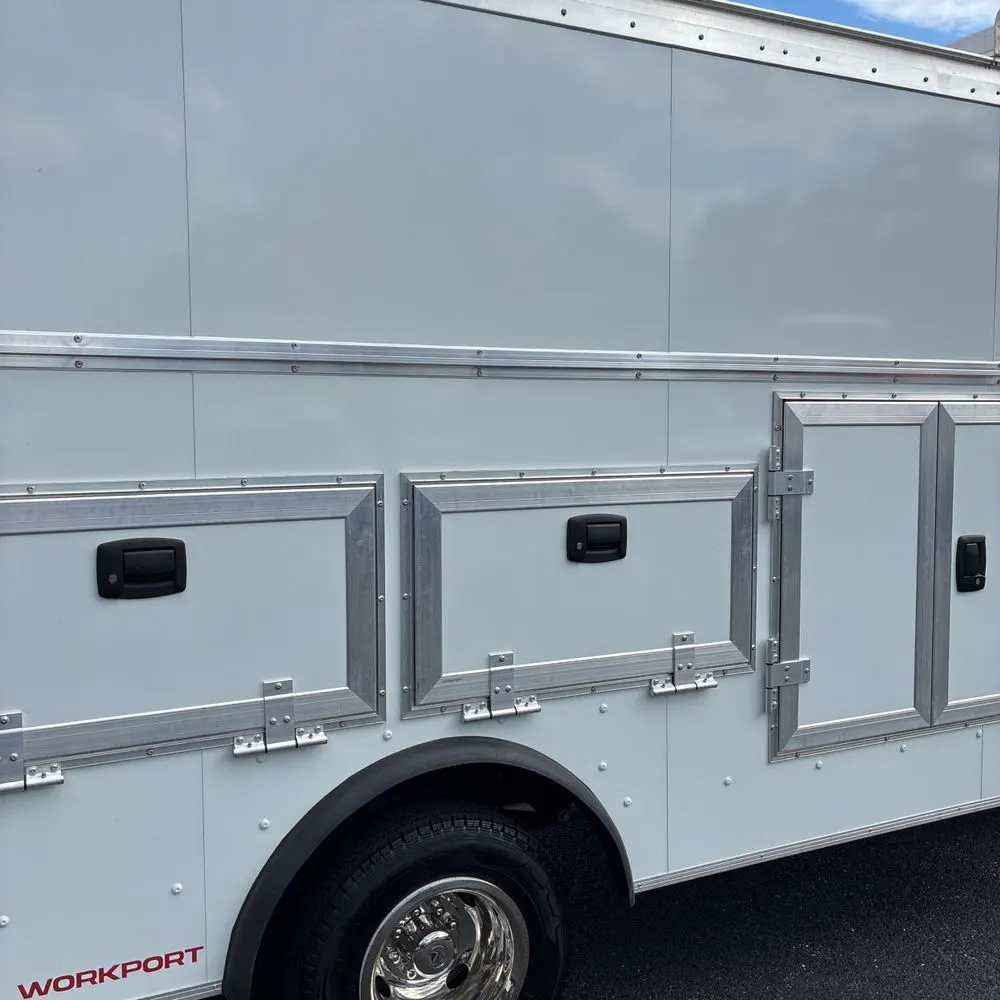 2025 Ford Commercial Vans E450