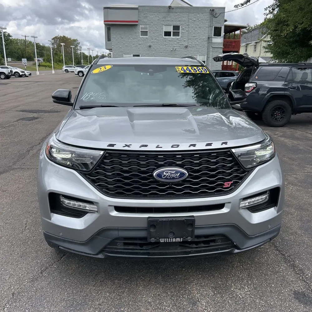 2023 Ford Explorer ST