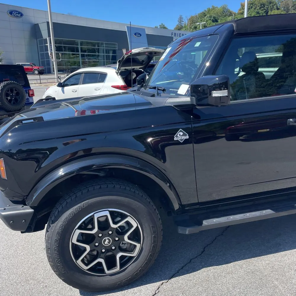 2024 Ford Bronco Outer Banks