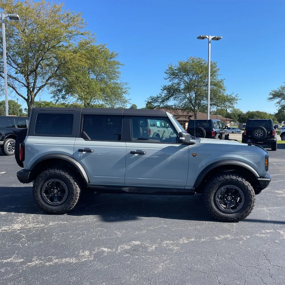 2022 Ford Bronco Badlands Advanced