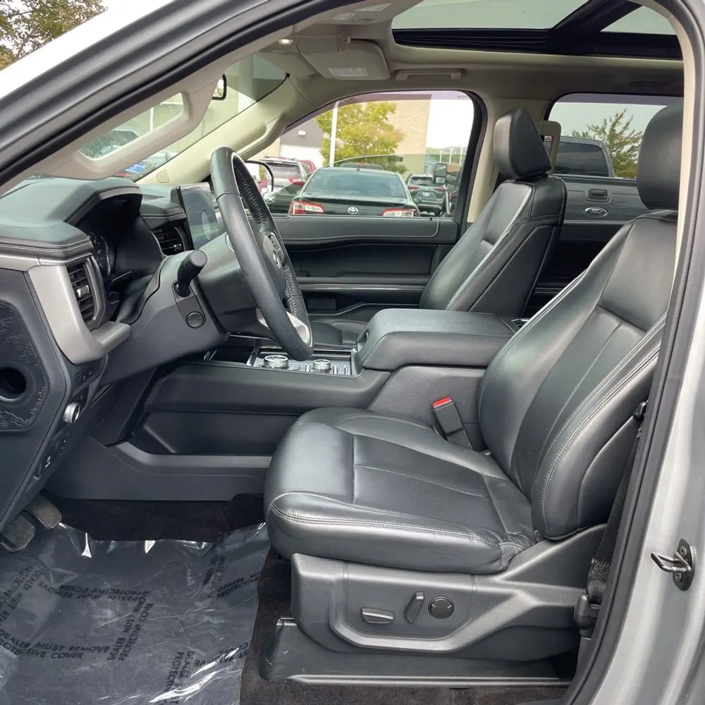2022 Ford Expedition Max XLT
