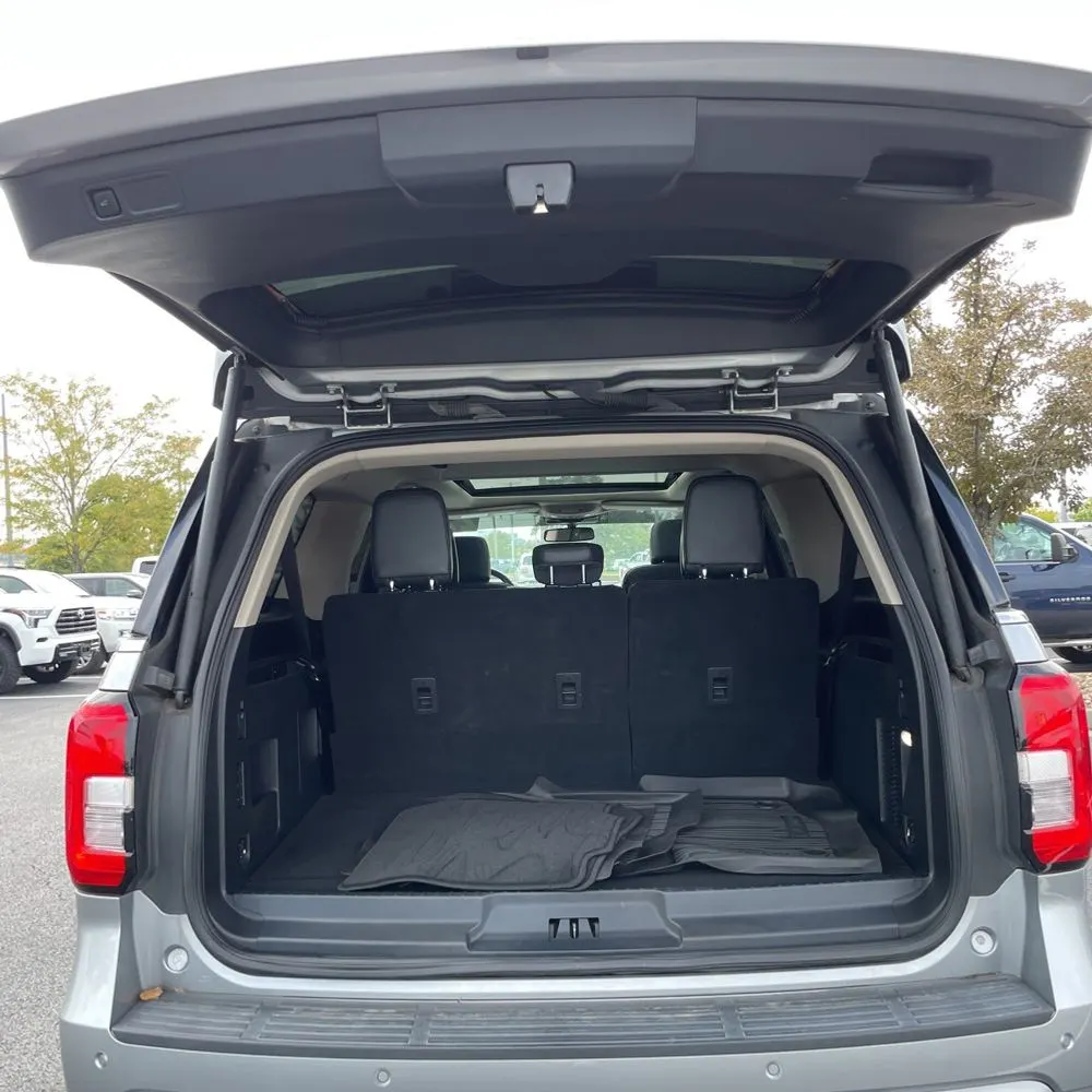2022 Ford Expedition Max XLT