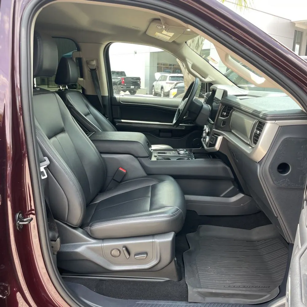 2024 Ford Expedition XLT