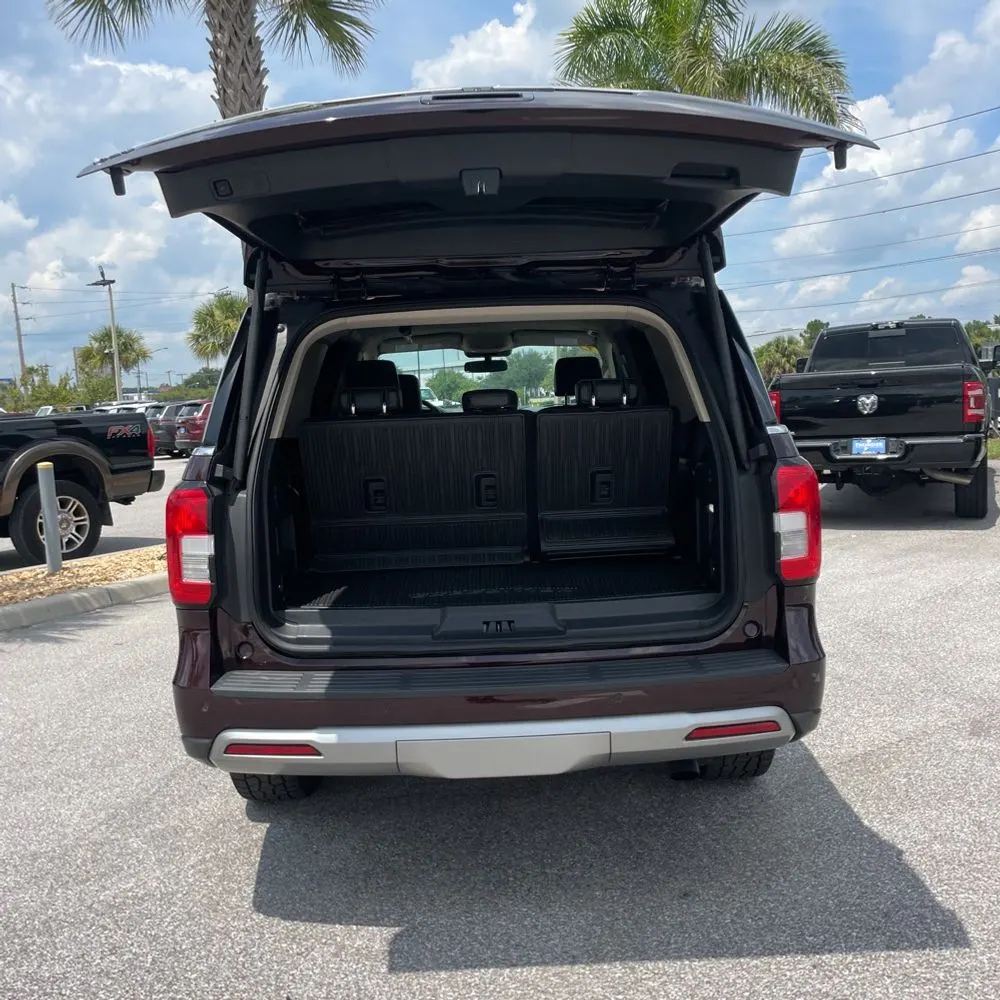 2024 Ford Expedition XLT