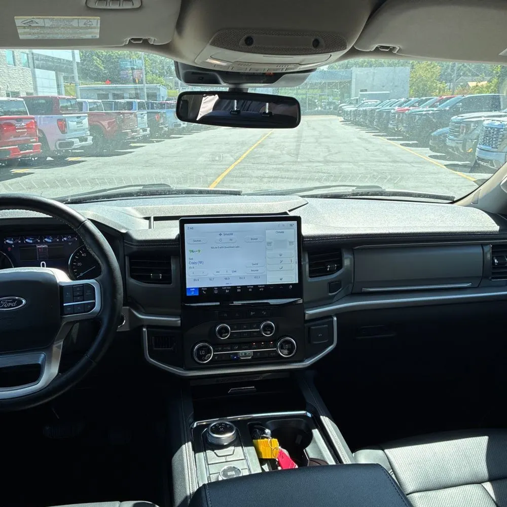 2024 Ford Expedition XLT