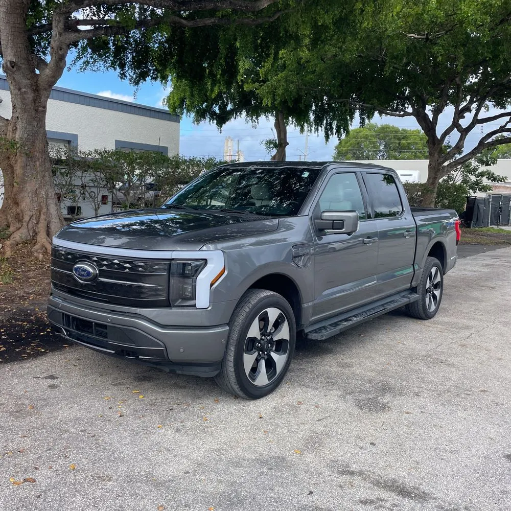 2023 Ford F-150 Lightning Platinum