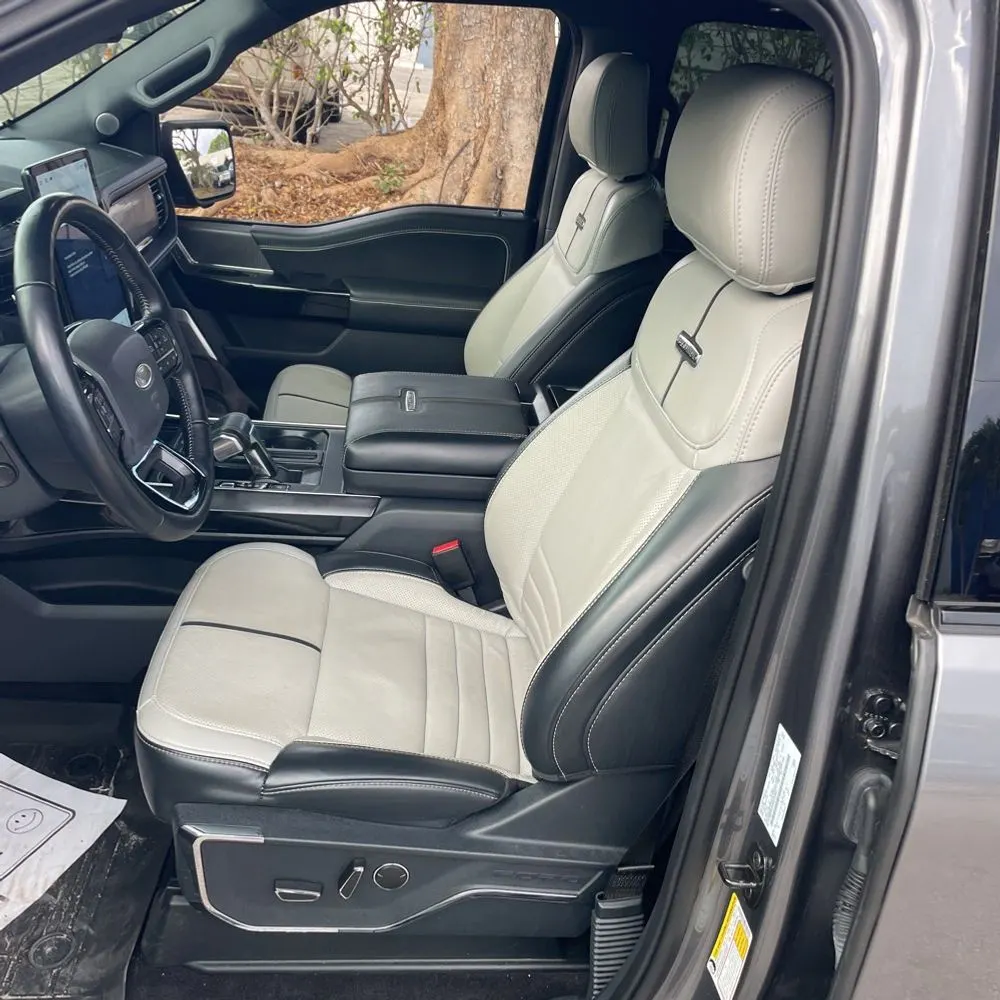 2023 Ford F-150 Lightning Platinum