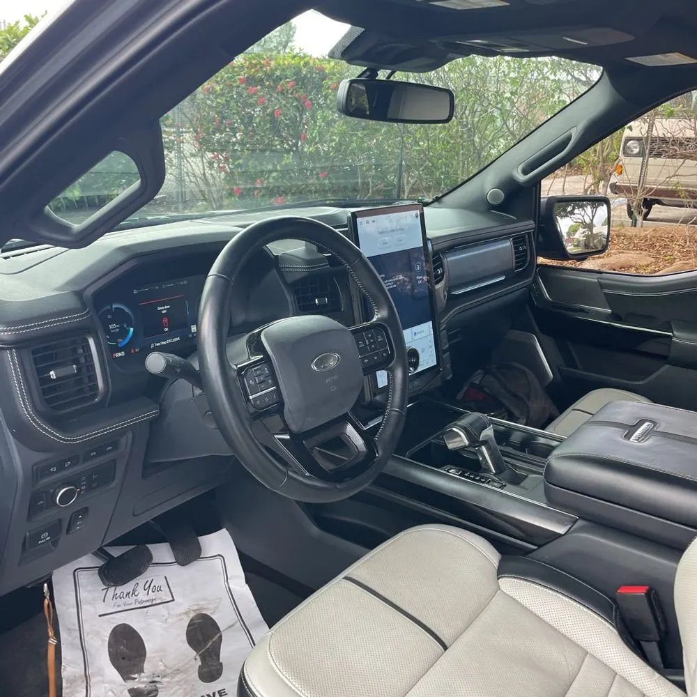 2023 Ford F-150 Lightning Platinum