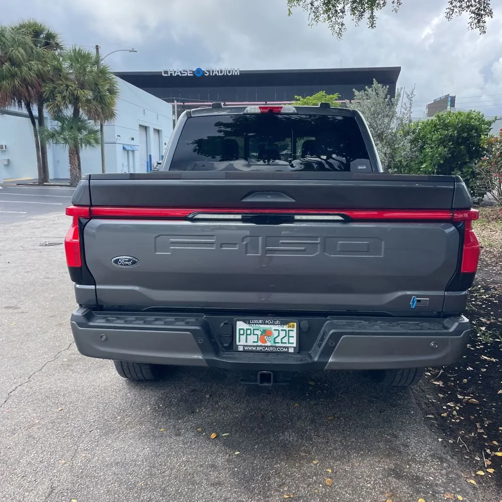 2023 Ford F-150 Lightning Platinum