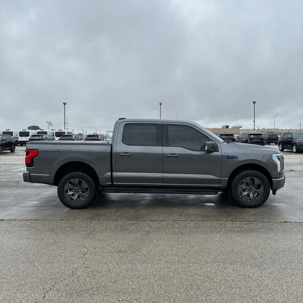 2025 Ford F-150 Lightning Lariat