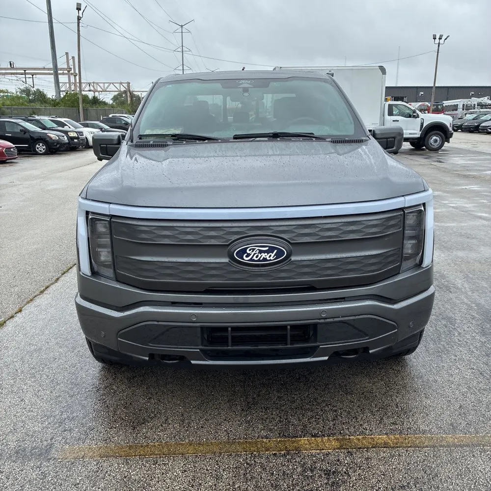 2025 Ford F-150 Lightning Lariat