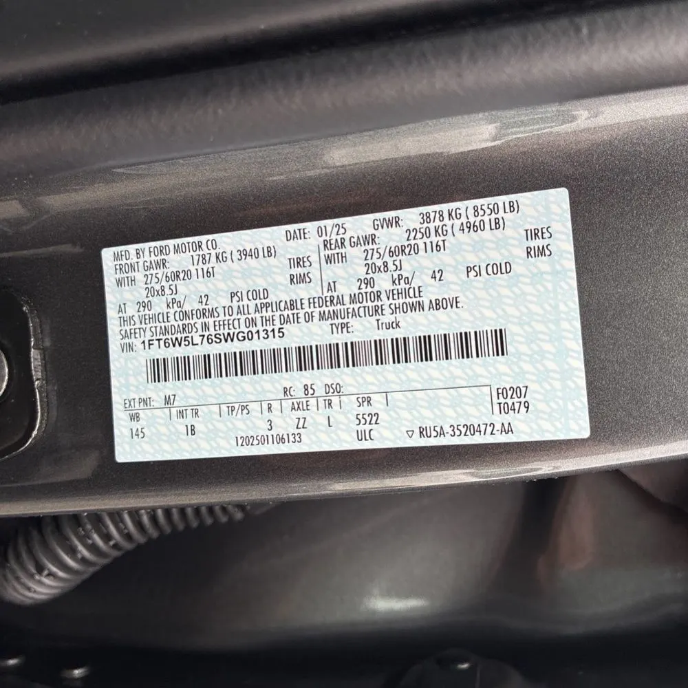2025 Ford F-150 Lightning Lariat