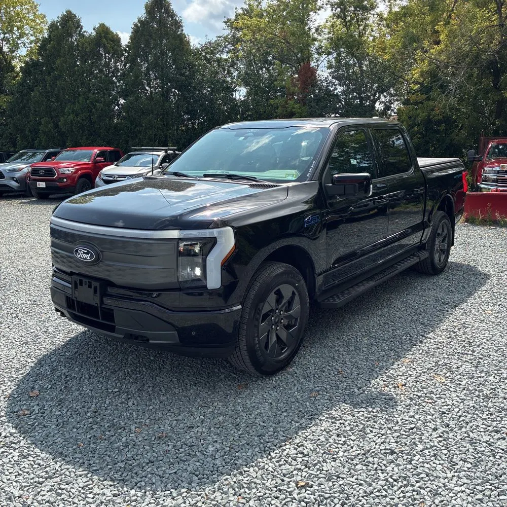 2024 Ford F-150 Lightning Lariat