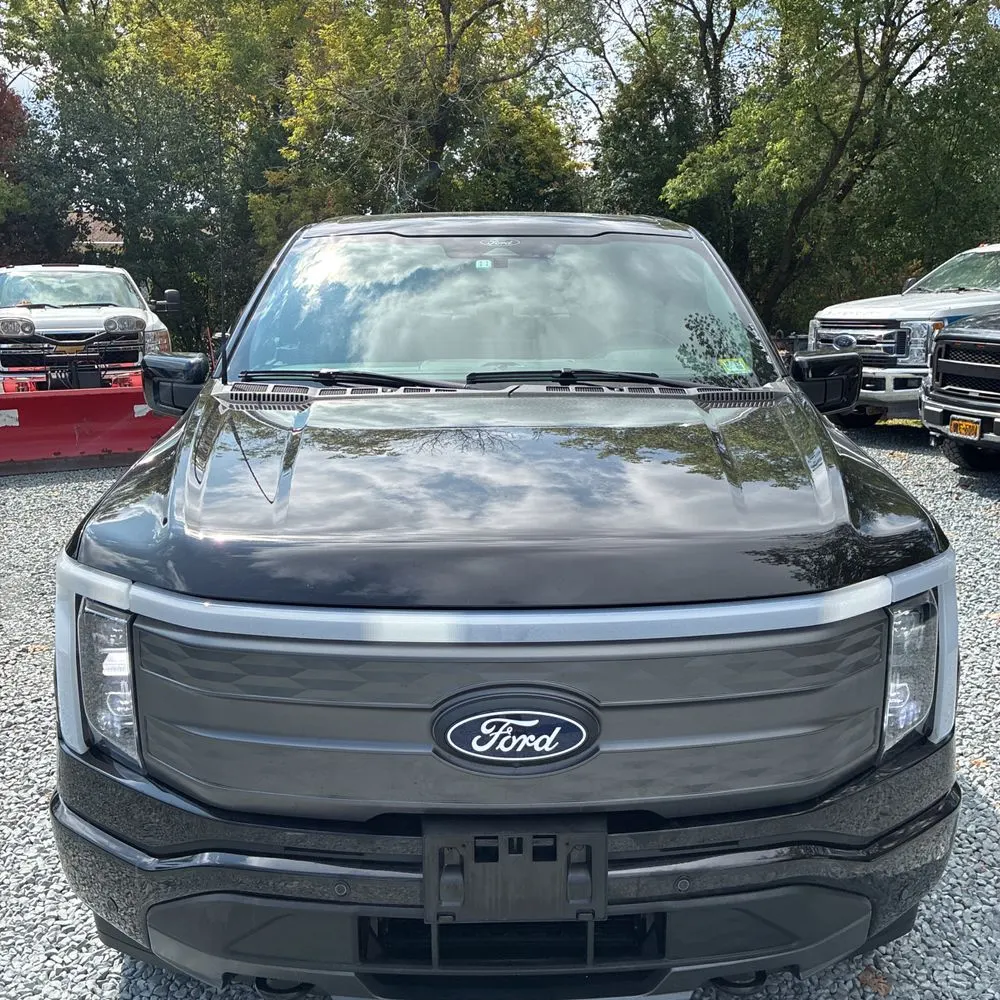 2024 Ford F-150 Lightning Lariat