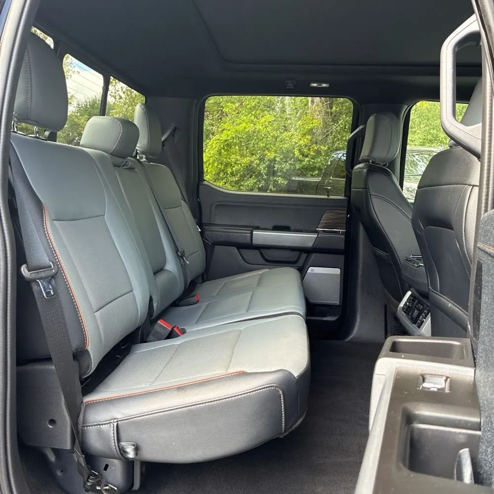 2024 Ford F-150 Lightning Lariat