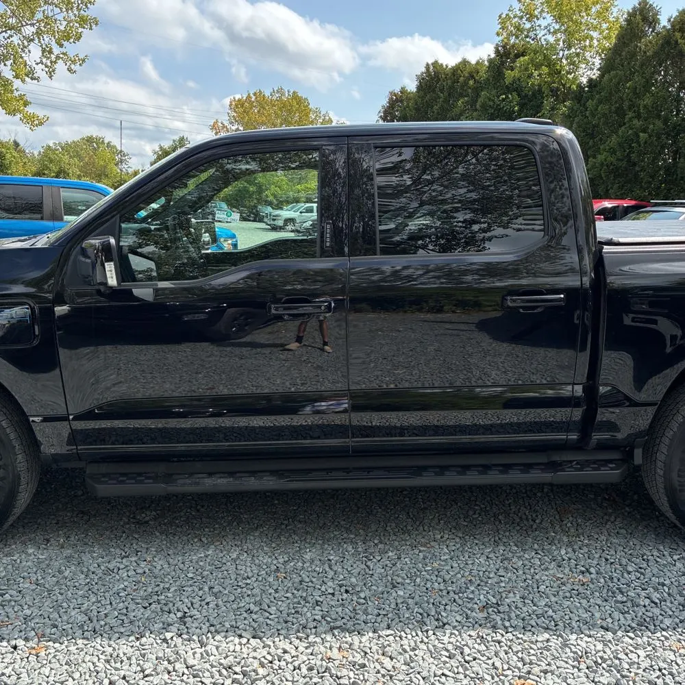 2024 Ford F-150 Lightning Lariat
