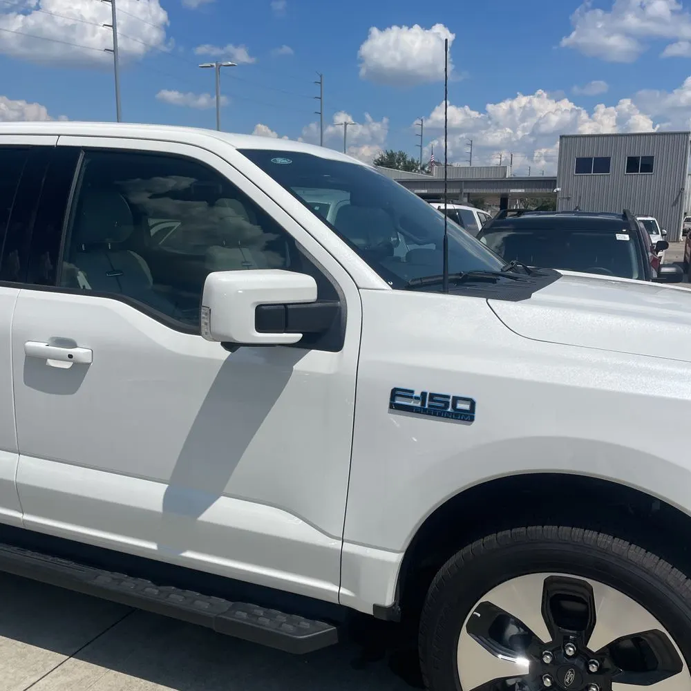 2024 Ford F-150 Lightning Platinum