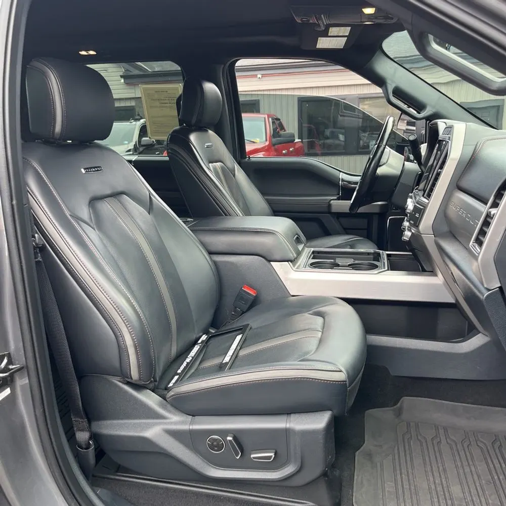 2022 Ford F250 S/D Platinum