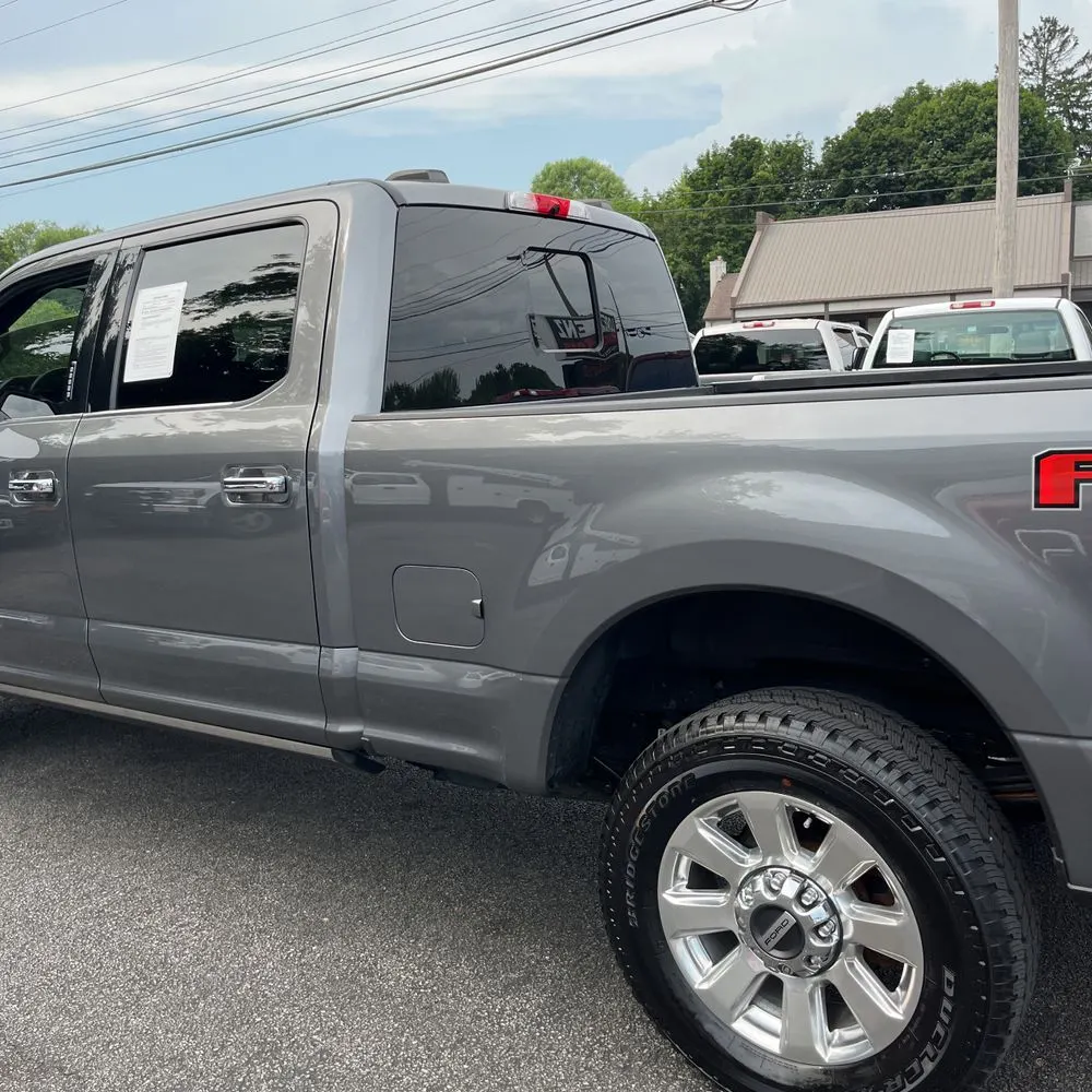 2022 Ford F250 S/D Platinum