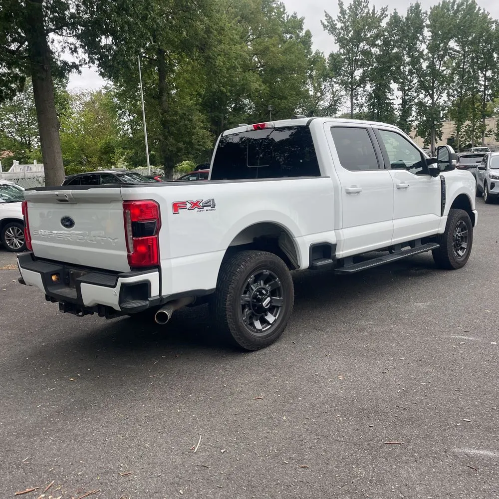 2023 Ford F-250 Super Duty Lariat
