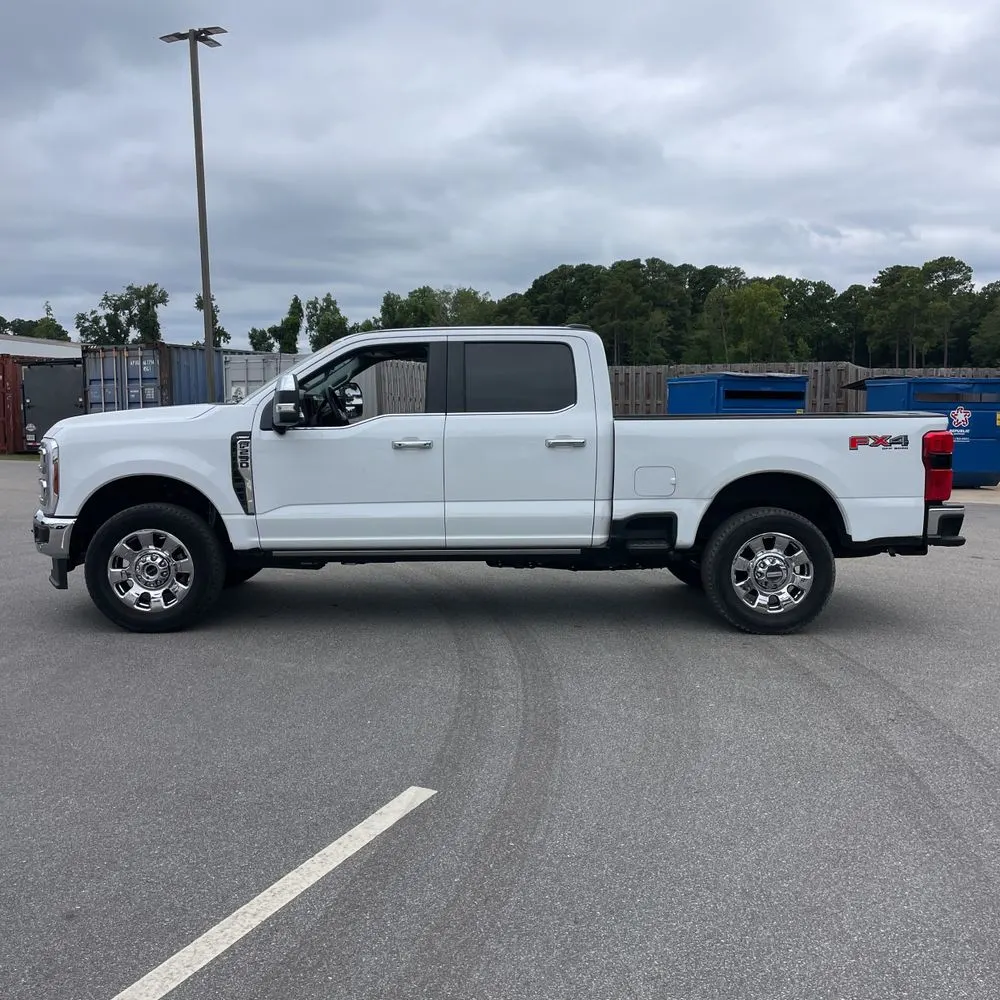 2025 Ford F-250 Super Duty Lariat