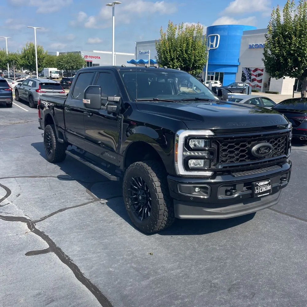 2025 Ford F250 S/D Lariat