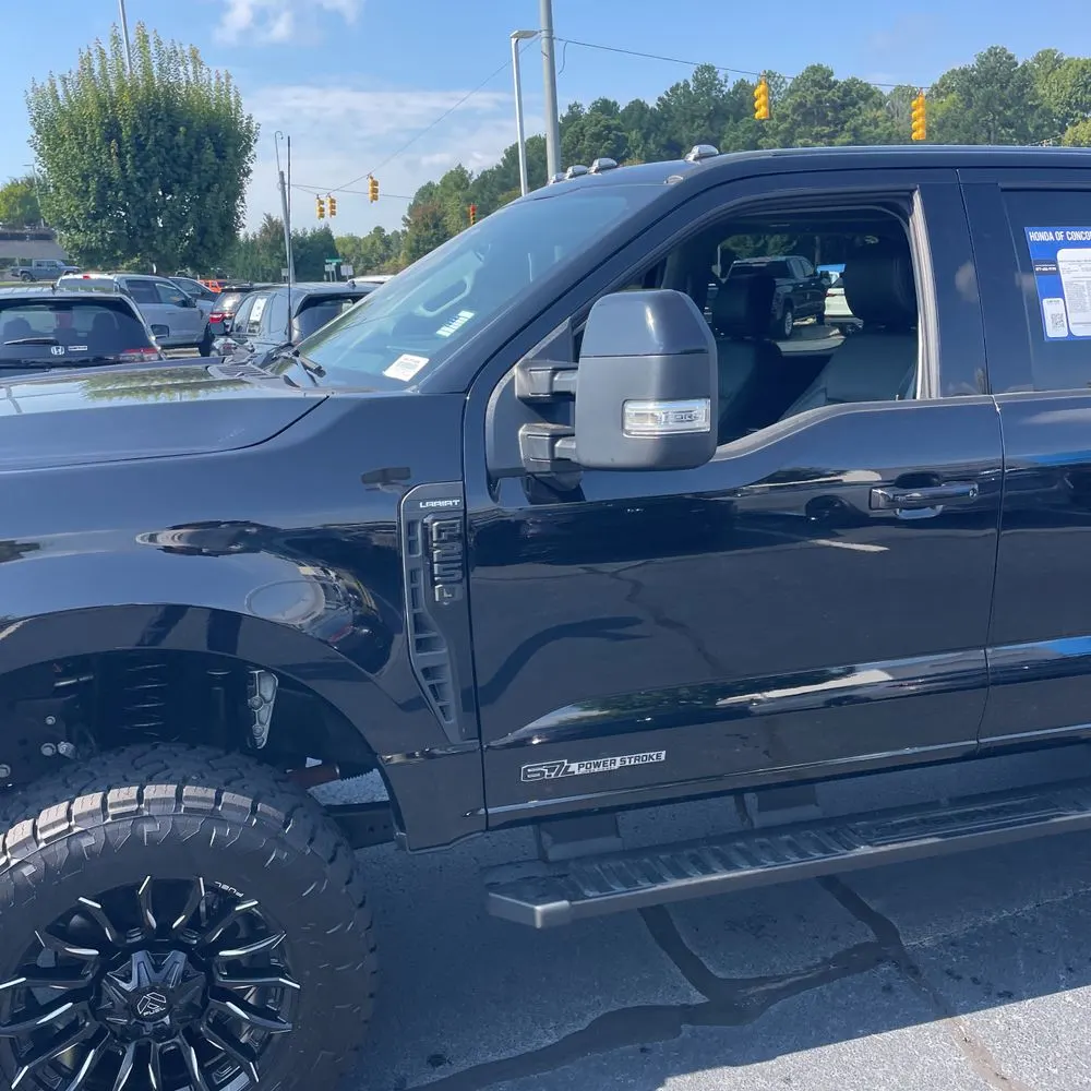 2025 Ford F250 S/D Lariat