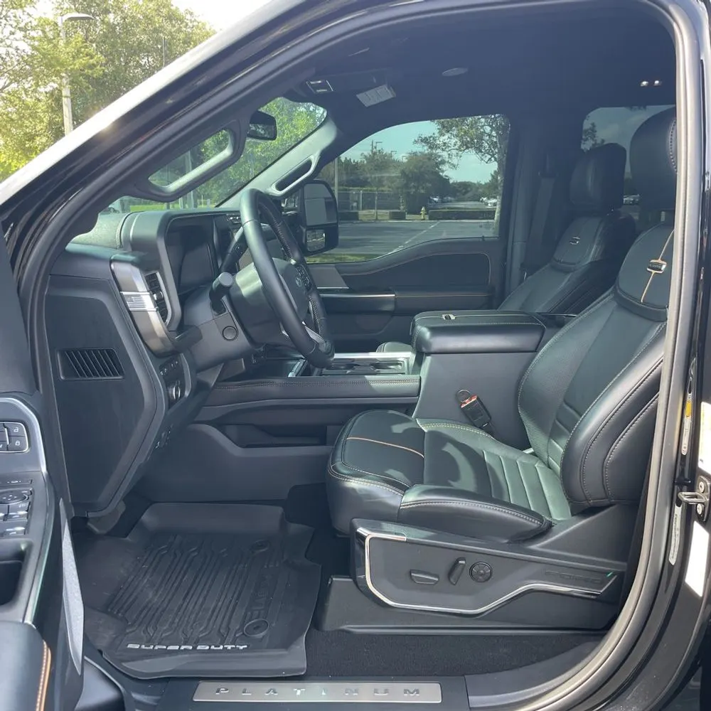2024 Ford F-350 Super Duty Platinum