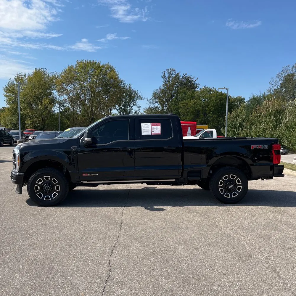 2025 Ford F-350 Super Duty Platinum